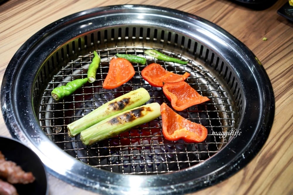 大股熟成燒肉專門台北南京店,超厚牛舌超美味,還有超過20種的清酒販賣機 - 第83張圖 大股熟成燒肉專門台北南京店,超厚牛舌超美味,還有超過20種的清酒販賣機