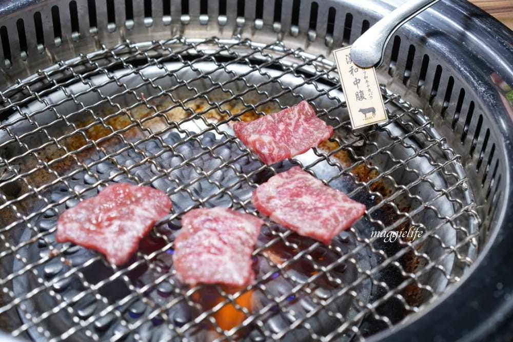 大股熟成燒肉專門台北南京店,超厚牛舌超美味,還有超過20種的清酒販賣機 - 第52張圖 大股熟成燒肉專門台北南京店,超厚牛舌超美味,還有超過20種的清酒販賣機