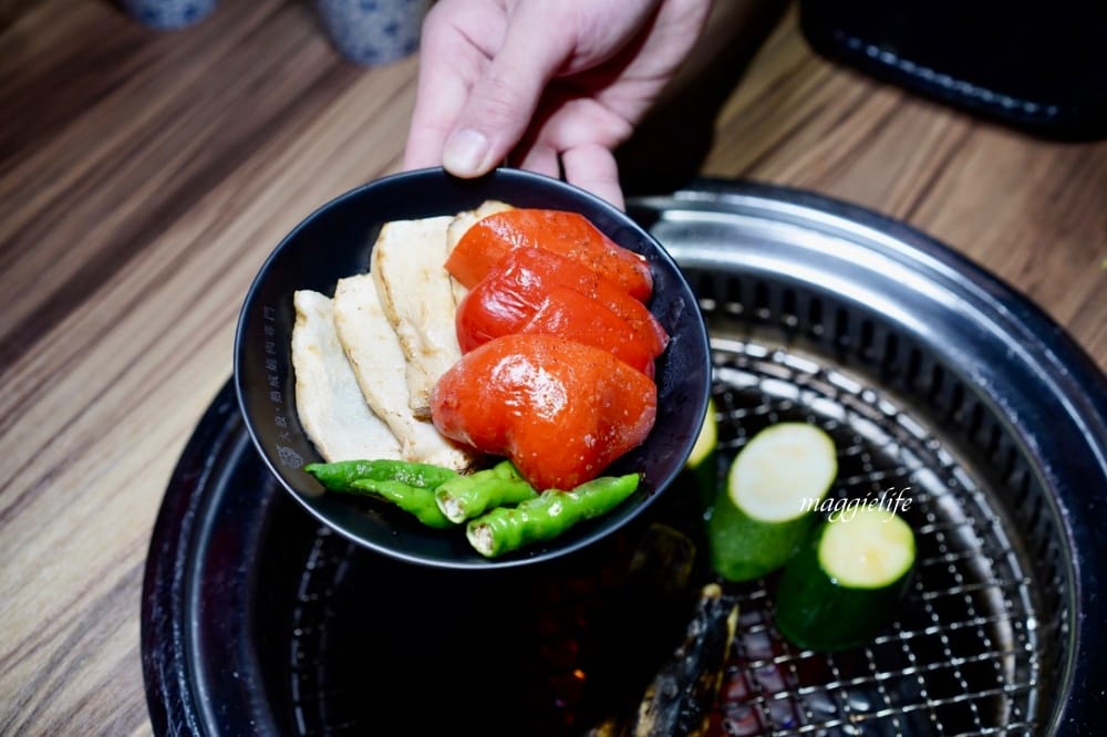 大股熟成燒肉專門台北南京店,超厚牛舌超美味,還有超過20種的清酒販賣機 - 第84張圖 大股熟成燒肉專門台北南京店,超厚牛舌超美味,還有超過20種的清酒販賣機