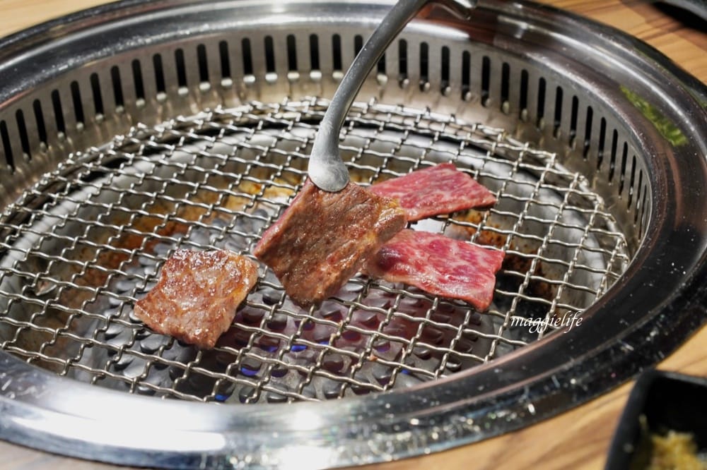 大股熟成燒肉專門台北南京店,超厚牛舌超美味,還有超過20種的清酒販賣機 - 第53張圖 大股熟成燒肉專門台北南京店,超厚牛舌超美味,還有超過20種的清酒販賣機