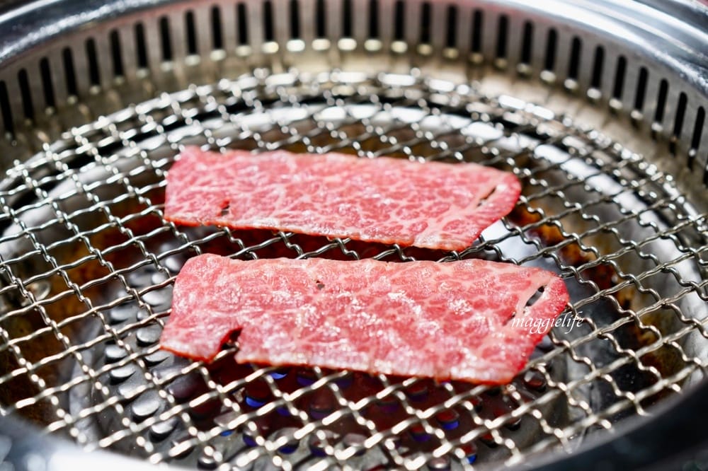 大股熟成燒肉專門台北南京店,超厚牛舌超美味,還有超過20種的清酒販賣機 - 第70張圖 大股熟成燒肉專門台北南京店,超厚牛舌超美味,還有超過20種的清酒販賣機