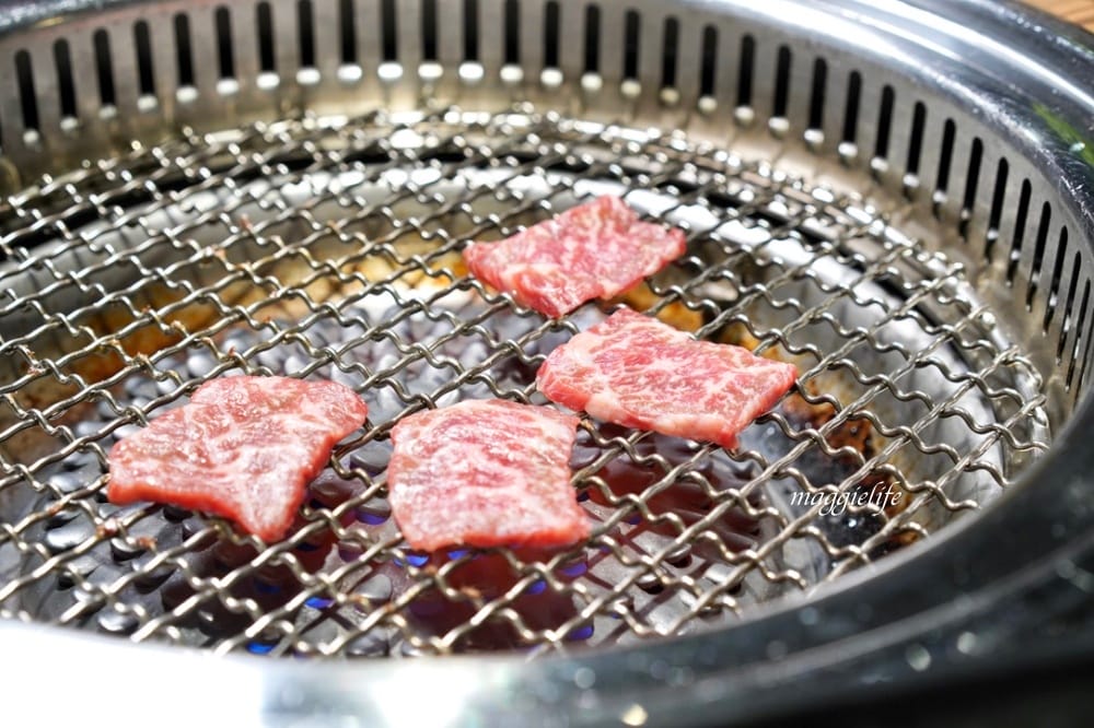 大股熟成燒肉專門台北南京店,超厚牛舌超美味,還有超過20種的清酒販賣機 - 第51張圖 大股熟成燒肉專門台北南京店,超厚牛舌超美味,還有超過20種的清酒販賣機