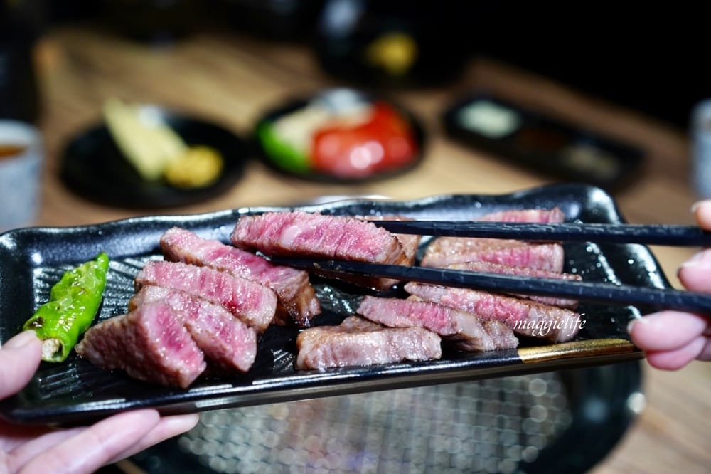 大股熟成燒肉專門台北南京店,超厚牛舌超美味,還有超過20種的清酒販賣機 - 第68張圖 大股熟成燒肉專門台北南京店,超厚牛舌超美味,還有超過20種的清酒販賣機