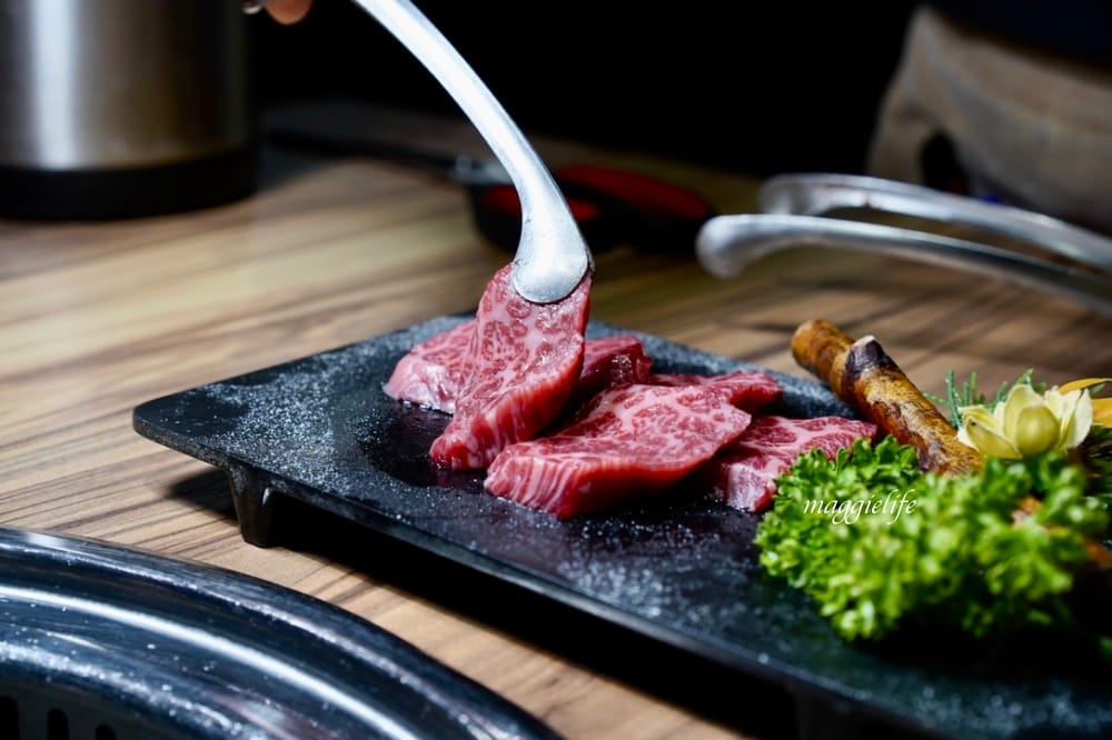 大股熟成燒肉專門台北南京店,超厚牛舌超美味,還有超過20種的清酒販賣機 - 第28張圖 大股熟成燒肉專門台北南京店,超厚牛舌超美味,還有超過20種的清酒販賣機