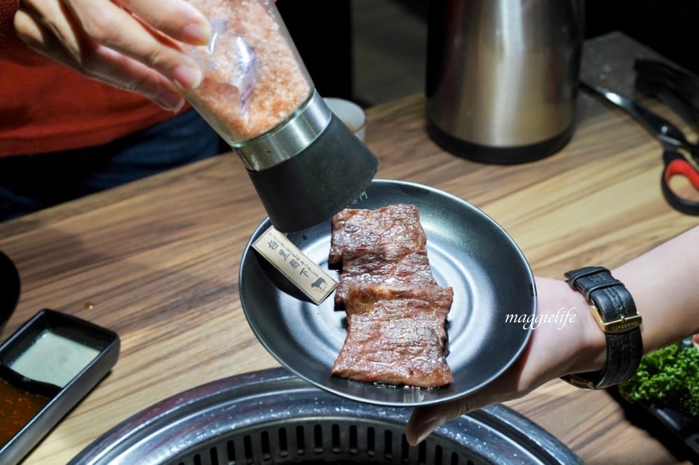 大股熟成燒肉專門台北南京店,超厚牛舌超美味,還有超過20種的清酒販賣機 - 第49張圖 大股熟成燒肉專門台北南京店,超厚牛舌超美味,還有超過20種的清酒販賣機