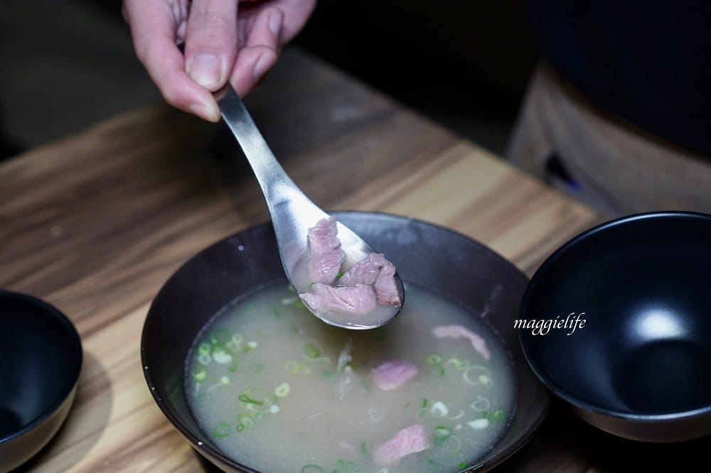 大股熟成燒肉專門台北南京店，超厚牛舌超美味，還有超過20種的清酒販賣機