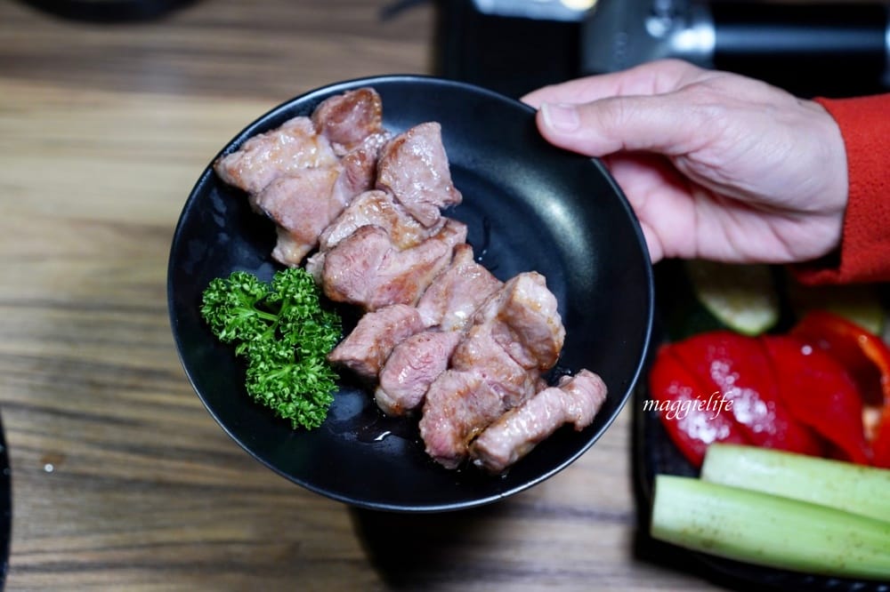 大股熟成燒肉專門台北南京店,超厚牛舌超美味,還有超過20種的清酒販賣機 - 第76張圖 大股熟成燒肉專門台北南京店,超厚牛舌超美味,還有超過20種的清酒販賣機