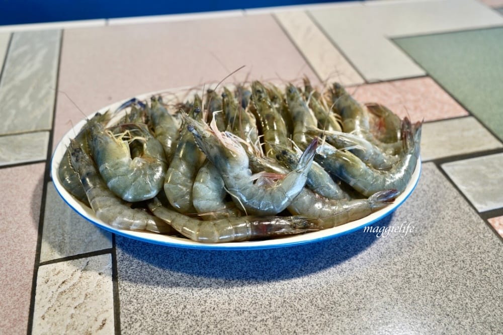 雲林口湖｜好蝦冏男社，超好玩的親子景點，撈蝦撈魚吃蝦體驗，天然養殖無毒鮮蝦，超好玩！