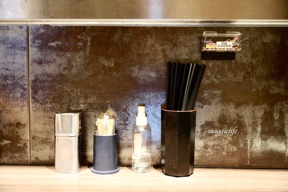 台北拉麵推薦｜麵屋和創生姜醬油拉麵專門店，宵夜場深夜食堂，每天只營業3小時，一樣大排長龍賣光光，鷹流老闆新開店！