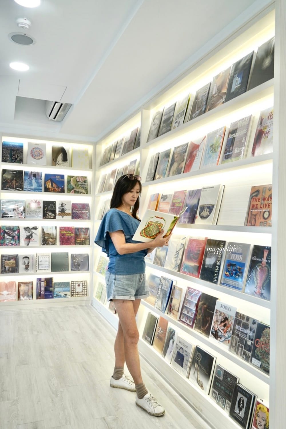 淡水益品書屋，100元咖啡/茶/冰沙喝到飽 不限時，韓風網美閱讀空間，飽覽群書！