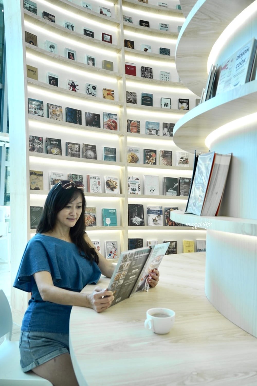 淡水益品書屋,100元咖啡/茶/冰沙喝到飽 不限時,韓風網美閱讀空間,飽覽群書! - 第13張圖 淡水益品書屋,100元咖啡/茶/冰沙喝到飽 不限時,韓風網美閱讀空間,飽覽群書!
