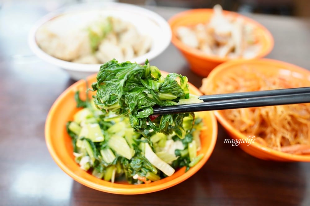 溫州大餛鈍，是被小菜耽誤的餛飩湯店吧！國民美食全省都有！