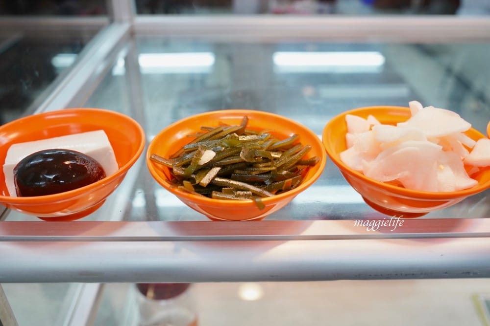 溫州大餛鈍，是被小菜耽誤的餛飩湯店吧！國民美食全省都有！