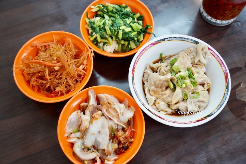 溫州大餛鈍，是被小菜耽誤的餛飩湯店吧！國民美食全省都有！