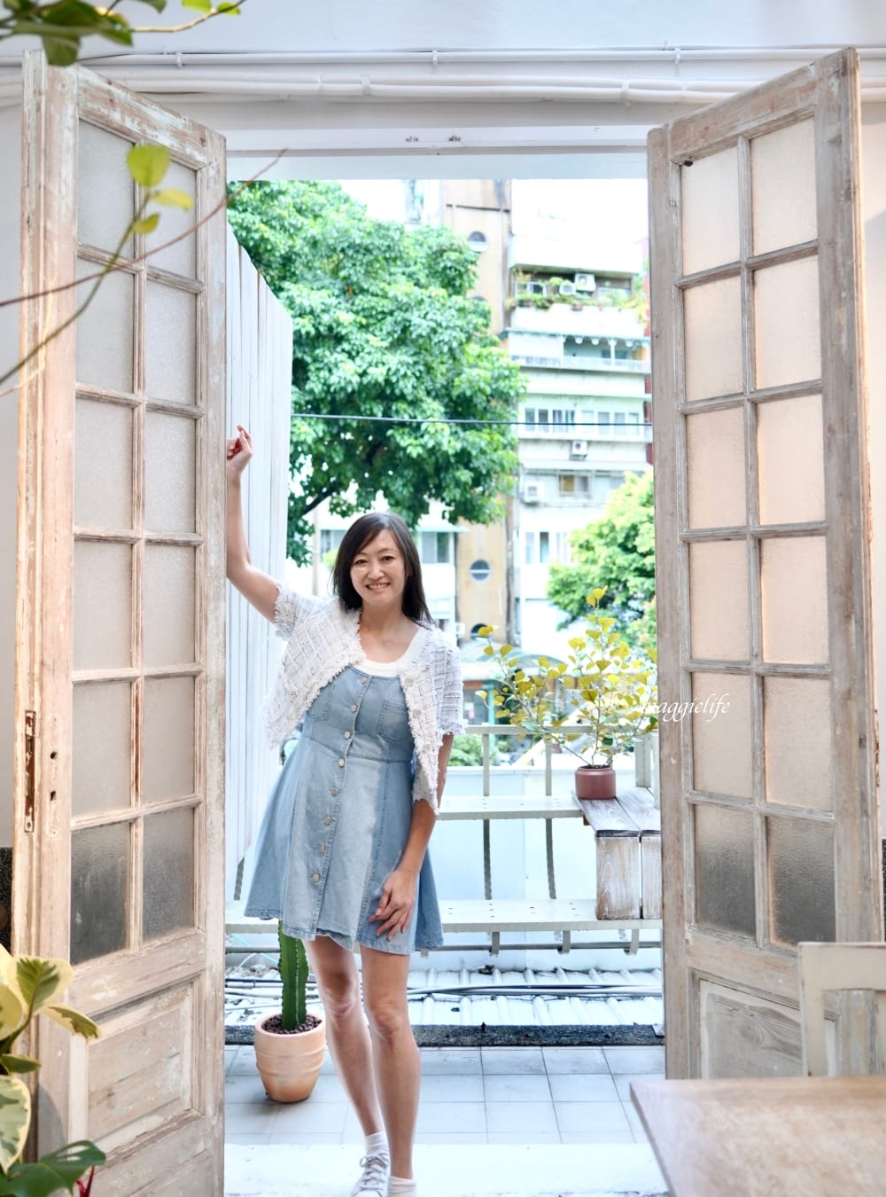 綠咖生活概念店，位於市區森林系擁有療癒小花園的咖啡館，老奶奶焦糖法式吐司超級好吃！信義安和咖啡館！