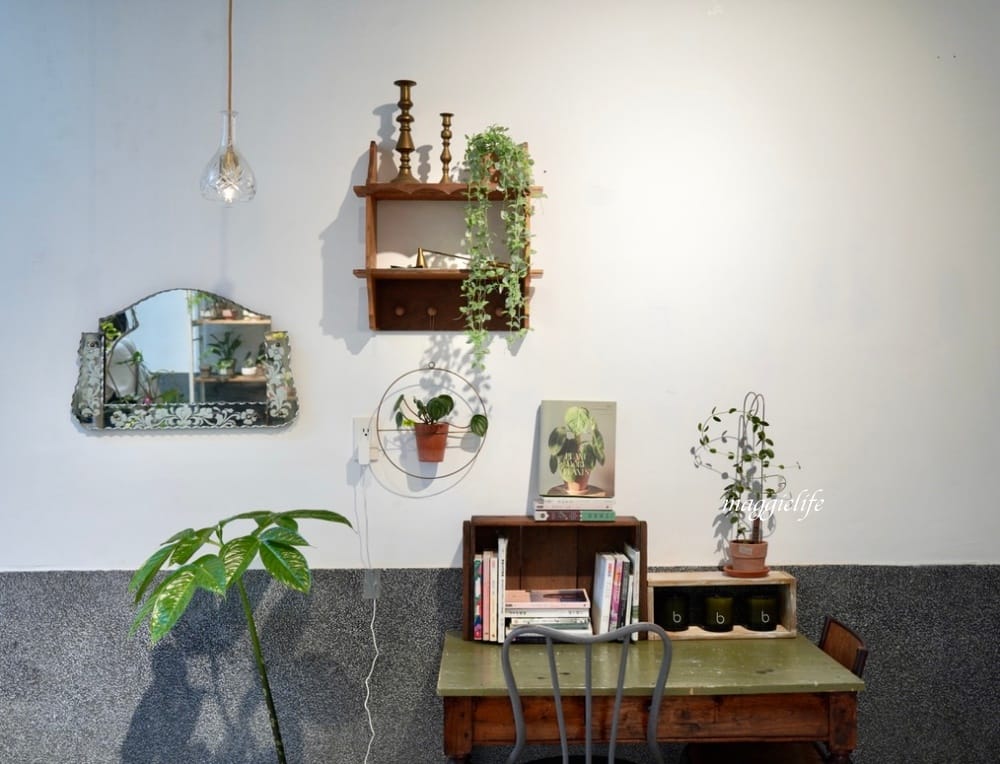 綠咖生活概念店，位於市區森林系擁有療癒小花園的咖啡館，老奶奶焦糖法式吐司超級好吃！信義安和咖啡館！