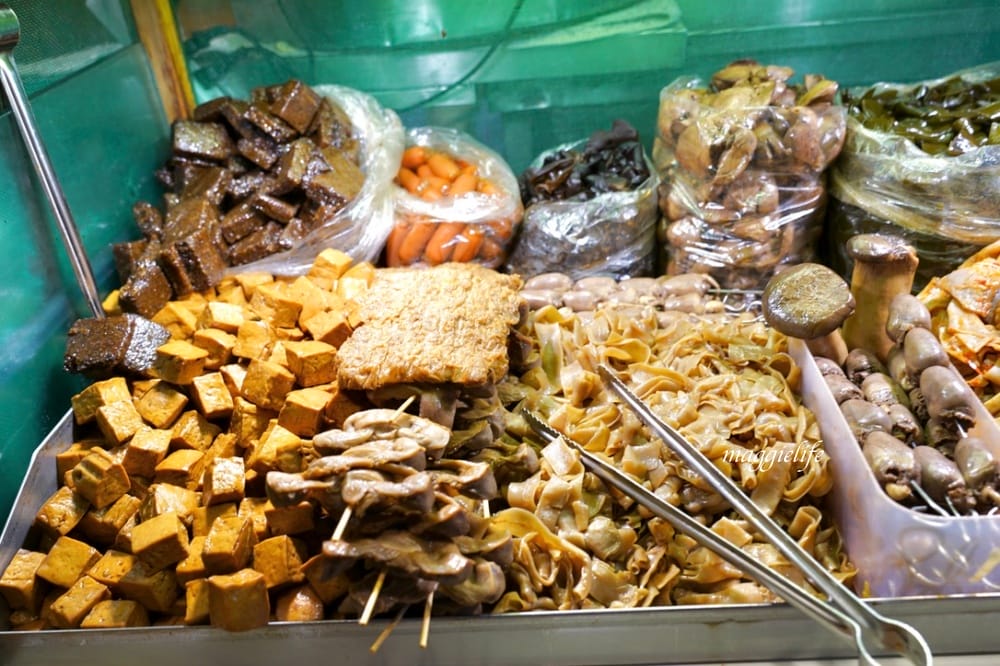 西門美食｜萬國滷味，西門必吃滷味加鹹水雞！