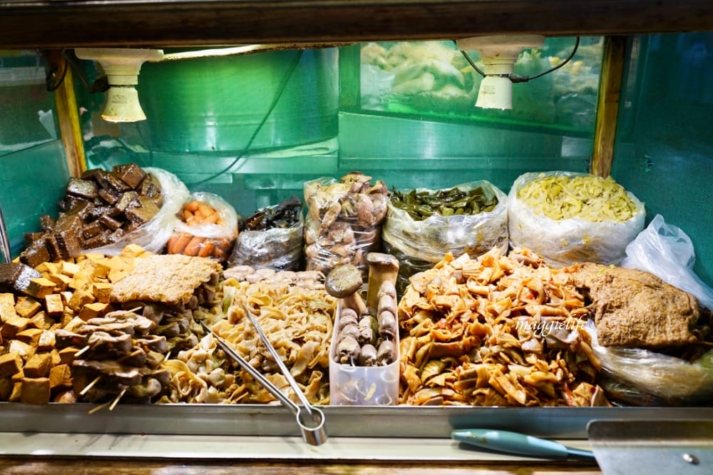 西門美食｜萬國滷味，西門必吃滷味加鹹水雞！