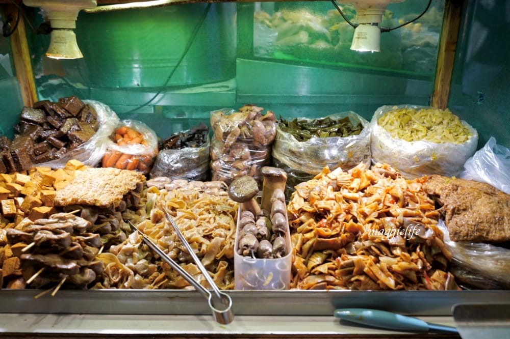 西門美食｜萬國滷味，西門必吃滷味加鹹水雞！