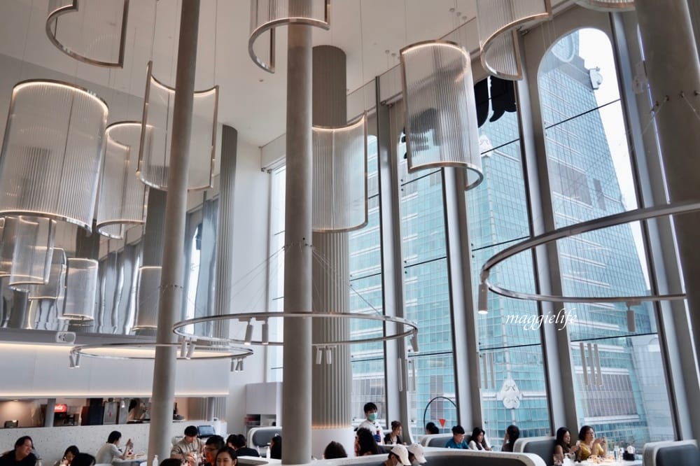 台北美食|貳樓微風南山店Second Floor Cafe,挑高9米大片落地窗101景觀,彷彿在美術館用餐 - 第11張圖 台北美食|貳樓微風南山店Second Floor Cafe,挑高9米大片落地窗101景觀,彷彿在美術館用餐