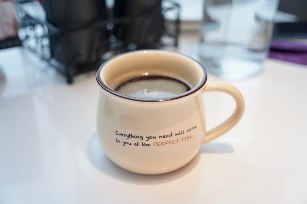 台北美食|貳樓微風南山店Second Floor Cafe,挑高9米大片落地窗101景觀,彷彿在美術館用餐 - 第35張圖 台北美食|貳樓微風南山店Second Floor Cafe,挑高9米大片落地窗101景觀,彷彿在美術館用餐