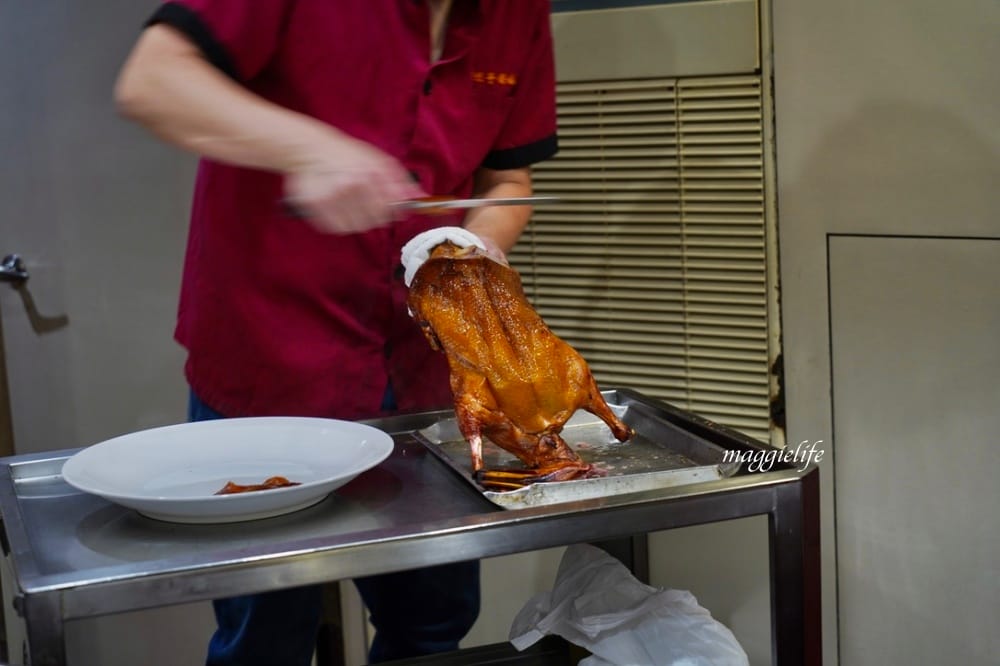 陶然亭台北烤鴨推薦，招牌北平烤鴨與蘿蔔絲餅，米其林餐廳