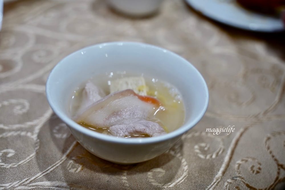 陶然亭台北烤鴨推薦，招牌北平烤鴨與蘿蔔絲餅，米其林餐廳