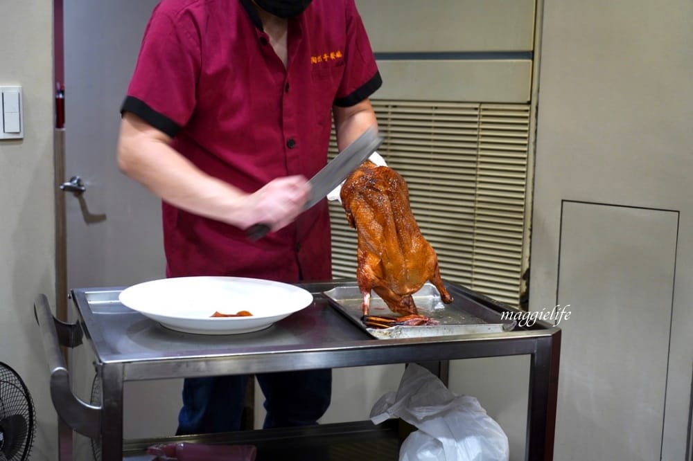 陶然亭台北烤鴨推薦，招牌北平烤鴨與蘿蔔絲餅，米其林餐廳