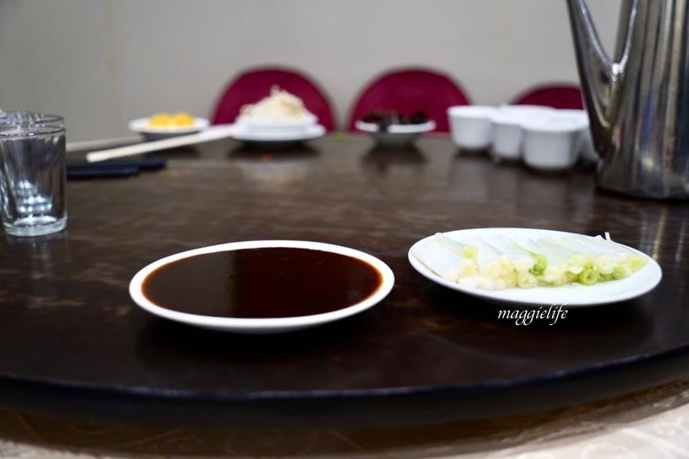 陶然亭台北烤鴨推薦，招牌北平烤鴨與蘿蔔絲餅，米其林餐廳