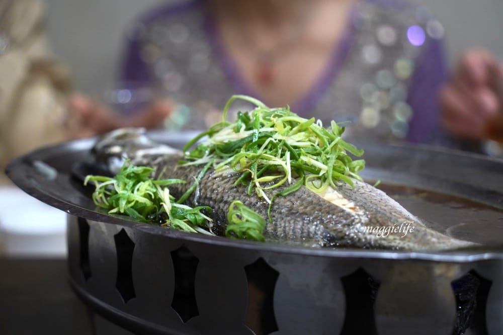 陶然亭台北烤鴨推薦，招牌北平烤鴨與蘿蔔絲餅，米其林餐廳