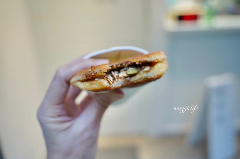 韓點糖釜山糖餅專賣，釜山歐巴做的正宗韓國味甜點，超夯糖餅餐車有新店面了， 台北東區逛街美食！