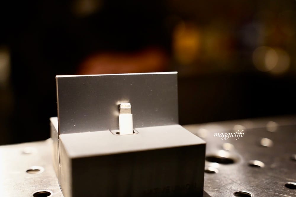 北車西門住宿｜台北北門世民酒店citizenM ，大面玻璃窗無敵美景，台北最潮時尚住宿飯店。