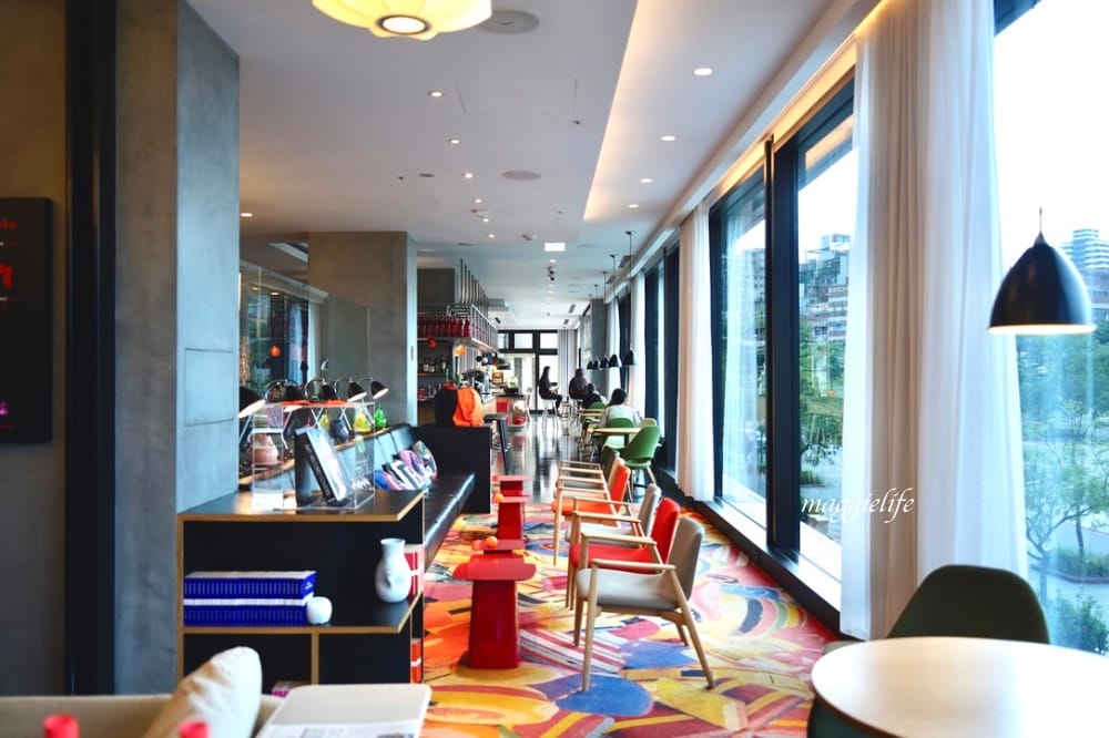 北車西門住宿|台北北門世民酒店citizenM ,大面玻璃窗無敵美景,台北最潮時尚住宿飯店。 - 第22張圖 北車西門住宿|台北北門世民酒店citizenM ,大面玻璃窗無敵美景,台北最潮時尚住宿飯店。