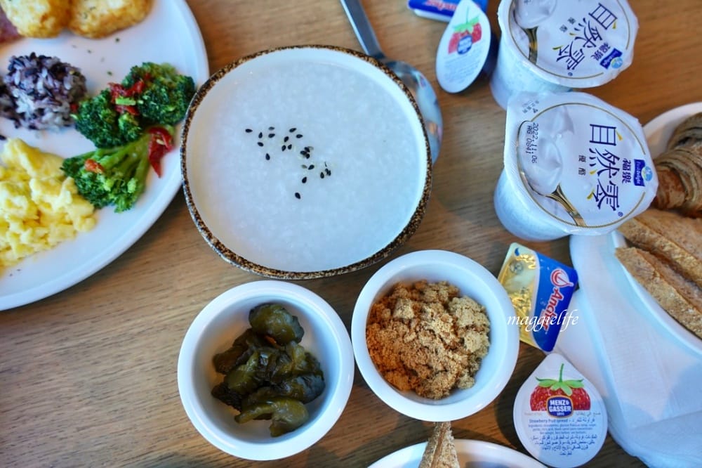 北車西門住宿｜台北北門世民酒店citizenM ，大面玻璃窗無敵美景，台北最潮時尚住宿飯店。