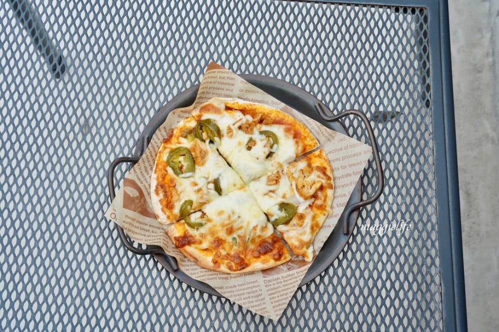 西門｜中山堂一日遊，4F劇場咖啡，古蹟老宅咖啡秘境，露台景觀庭園咖啡，遠眺北門景觀！