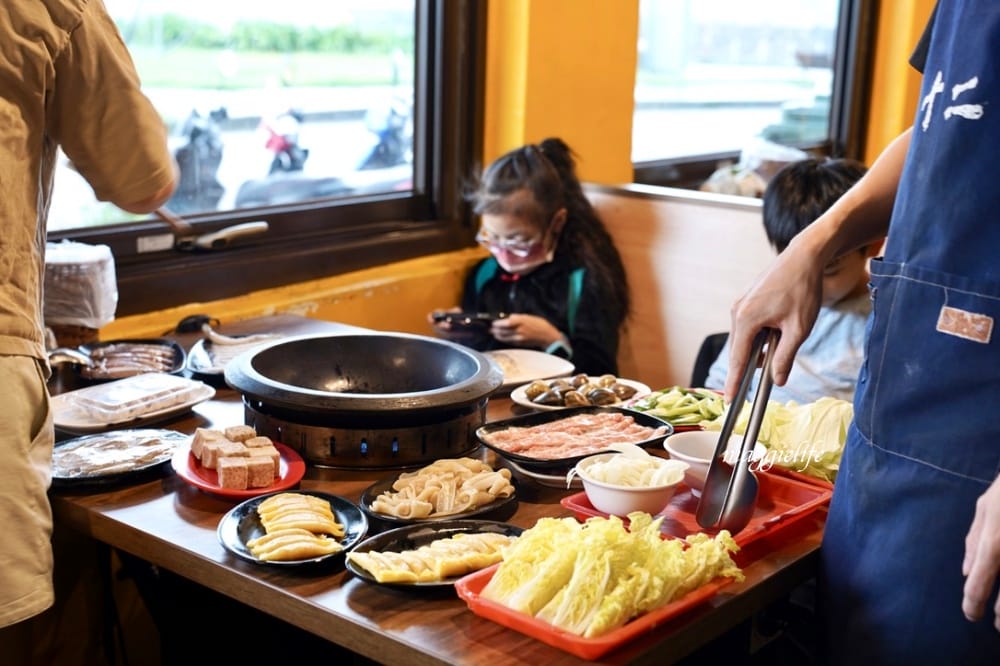 望海巷石頭火鍋，在潮境公園看海吃火鍋看海賞美景，超浪漫！