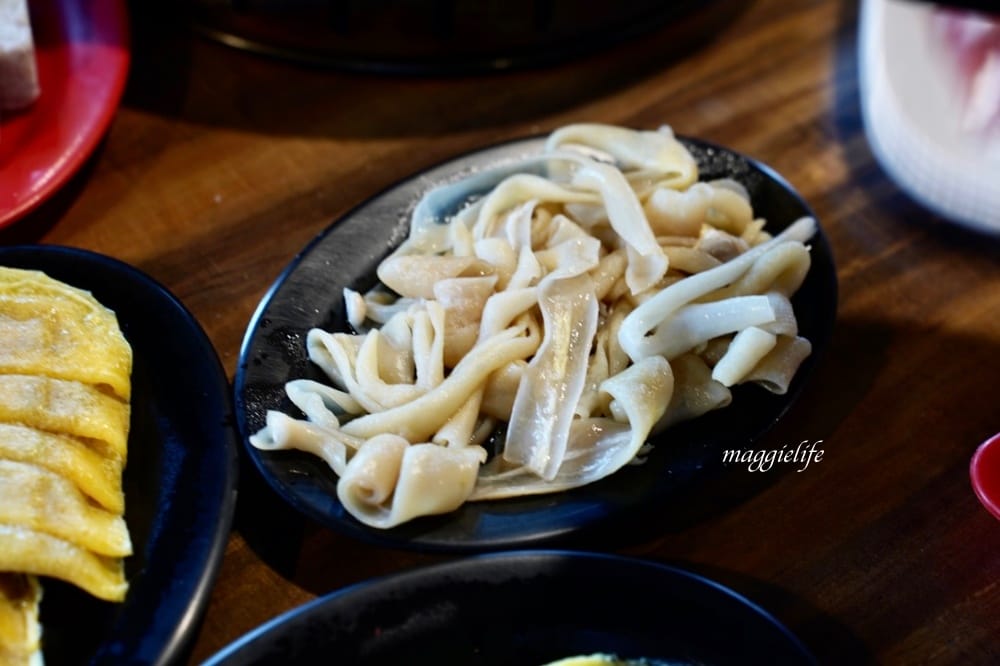 望海巷石頭火鍋，在潮境公園看海吃火鍋看海賞美景，超浪漫！