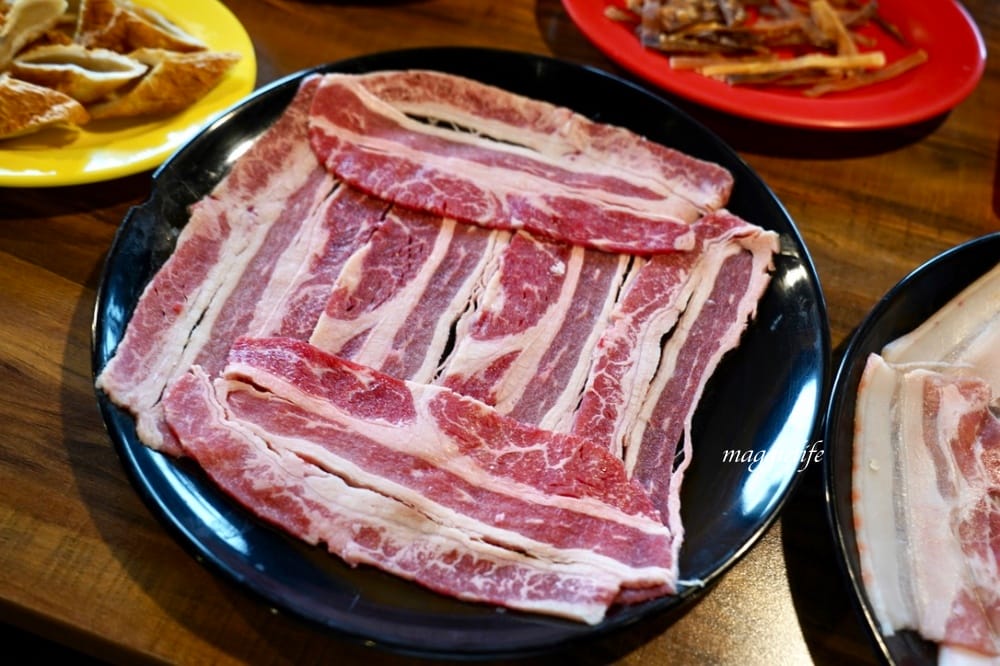 望海巷石頭火鍋，在潮境公園看海吃火鍋看海賞美景，超浪漫！