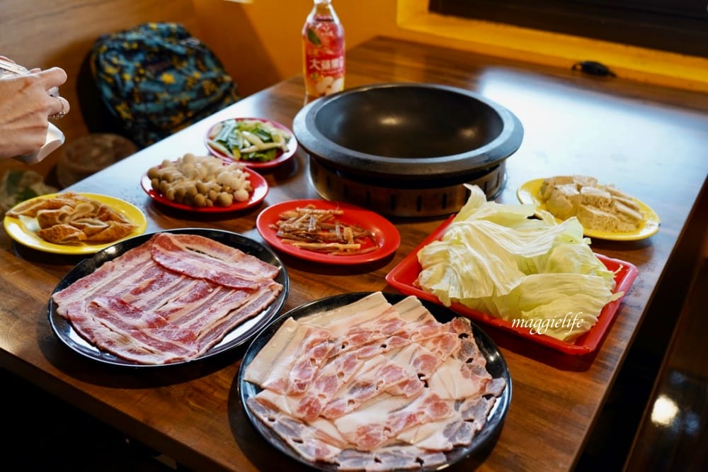 望海巷石頭火鍋，在潮境公園看海吃火鍋看海賞美景，超浪漫！