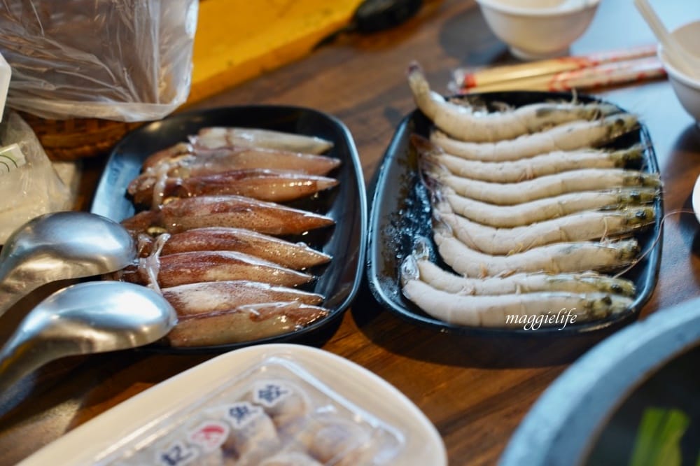 望海巷石頭火鍋，在潮境公園看海吃火鍋看海賞美景，超浪漫！