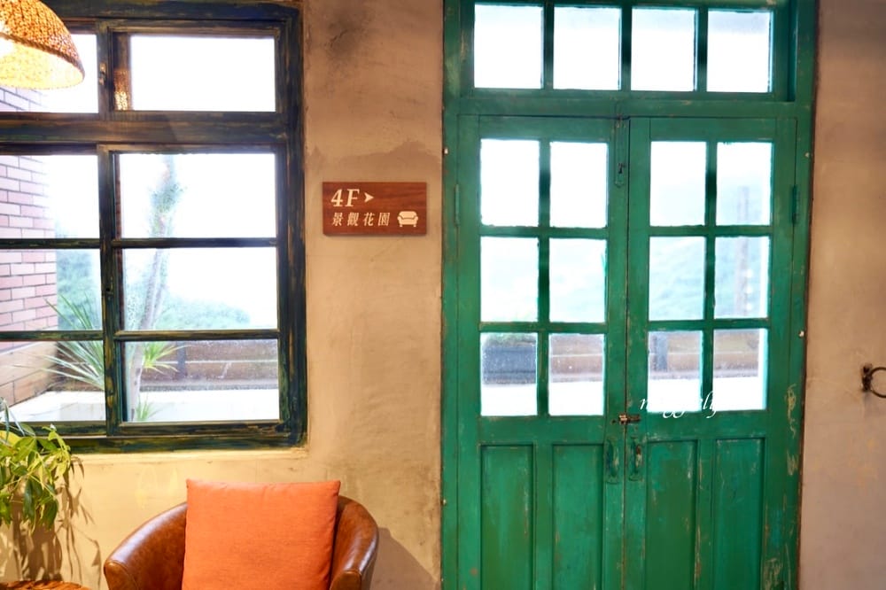 玫瑰山城柑仔店，新北瑞芳老宅景觀咖啡廳，看山看海無敵美景，還有貓出沒！