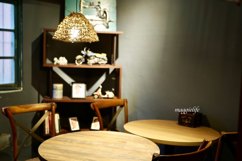 玫瑰山城柑仔店，新北瑞芳老宅景觀咖啡廳，看山看海無敵美景，還有貓出沒！