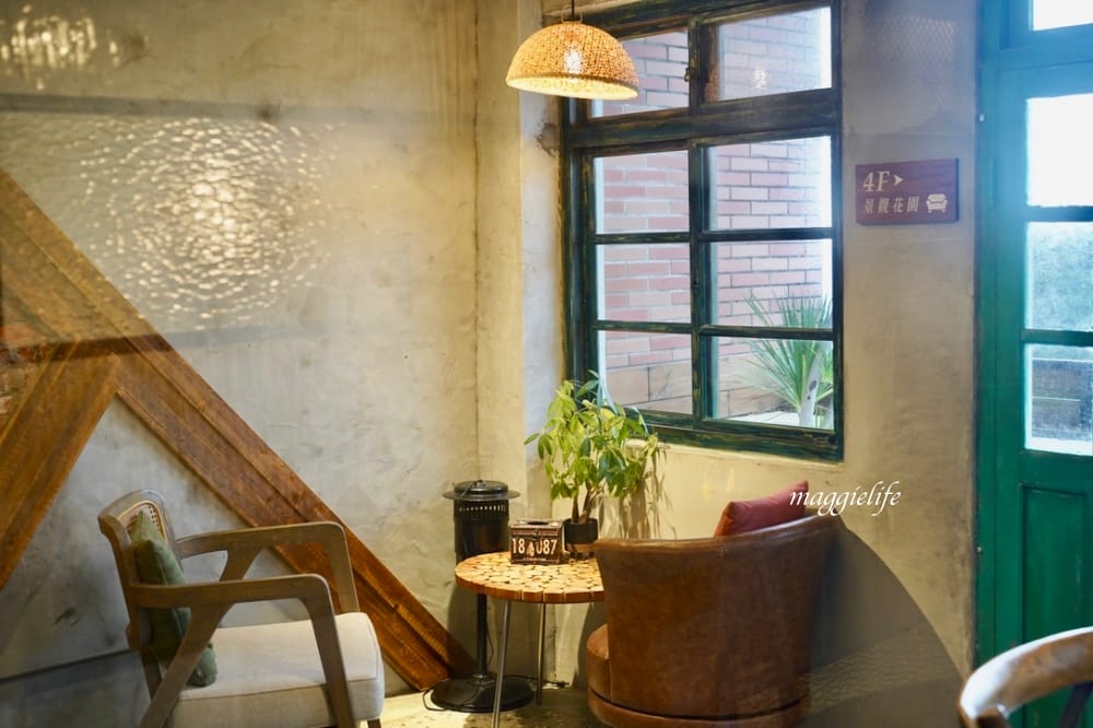 玫瑰山城柑仔店，新北瑞芳老宅景觀咖啡廳，看山看海無敵美景，還有貓出沒！