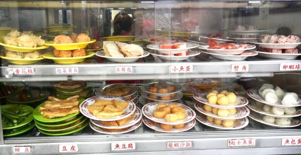 小紅莓石頭火鍋城，台北石頭火鍋40年老店還是每天都人潮大爆滿，台北松山南京三民火鍋！