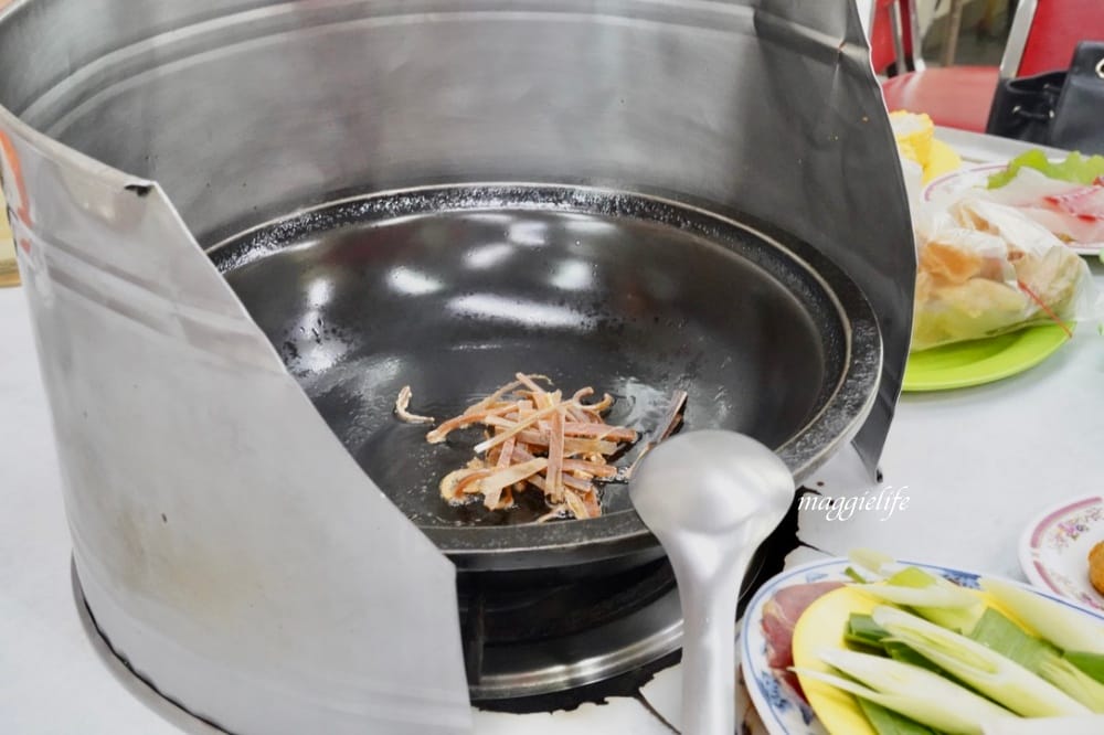 小紅莓石頭火鍋城,台北石頭火鍋40年老店還是每天都人潮大爆滿,台北松山南京三民火鍋! - 第28張圖 小紅莓石頭火鍋城,台北石頭火鍋40年老店還是每天都人潮大爆滿,台北松山南京三民火鍋!