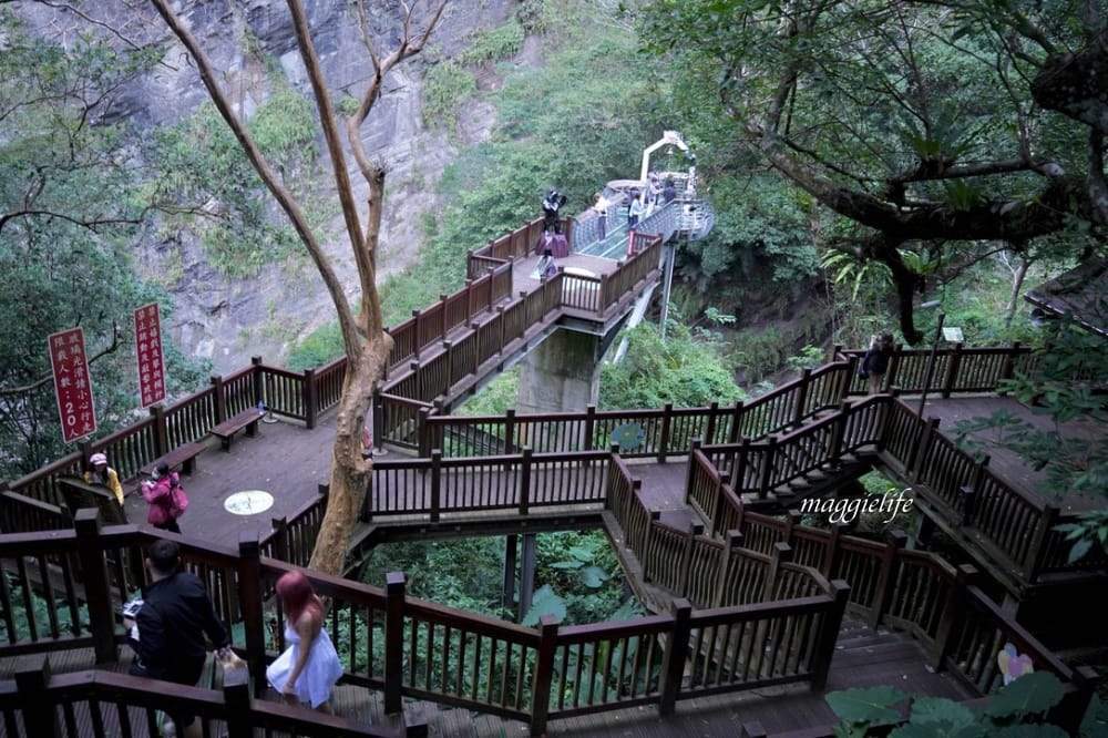 新竹尖石景點｜青蛙石天空步道，玻璃天空步道敲愛戀鐘，賽德克巴萊電影場景重現，優惠門票！