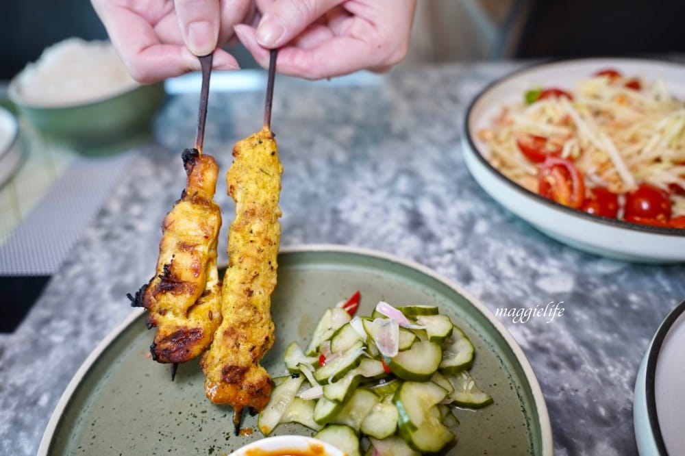 板橋凱撒蓮花 Lotus餐廳，享受藍帶主廚掌廚的正宗美味，森林系網美泰式餐廳！