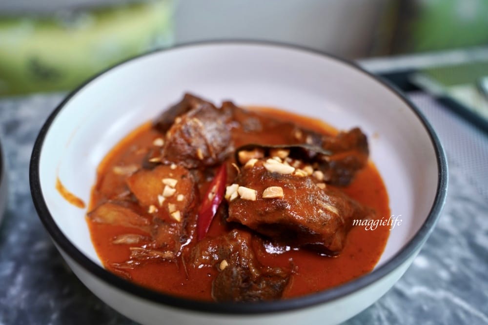 板橋凱撒蓮花 Lotus餐廳，享受藍帶主廚掌廚的正宗美味，森林系網美泰式餐廳！