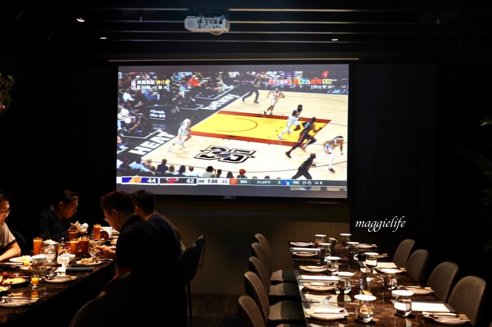 春申泰殿CHUN SHEN泰殿，台北東區餐酒館泰國菜，春申食府姐妹品牌，餐點調酒好吃推薦！大面電視牆看球賽超過癮！