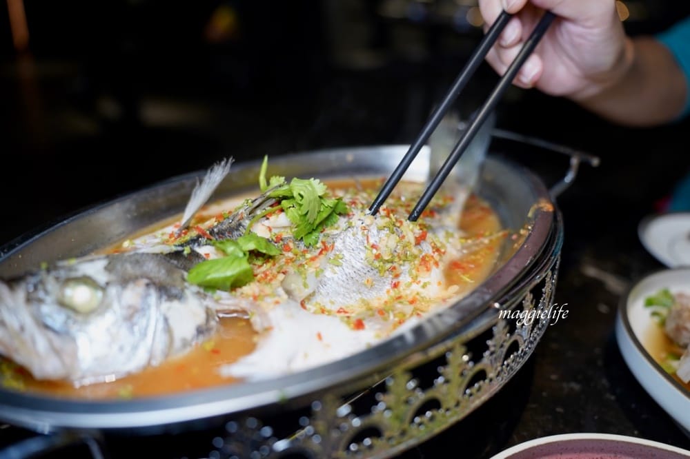 春申泰殿CHUN SHEN泰殿，台北東區餐酒館泰國菜，春申食府姐妹品牌，餐點調酒好吃推薦！大面電視牆看球賽超過癮！